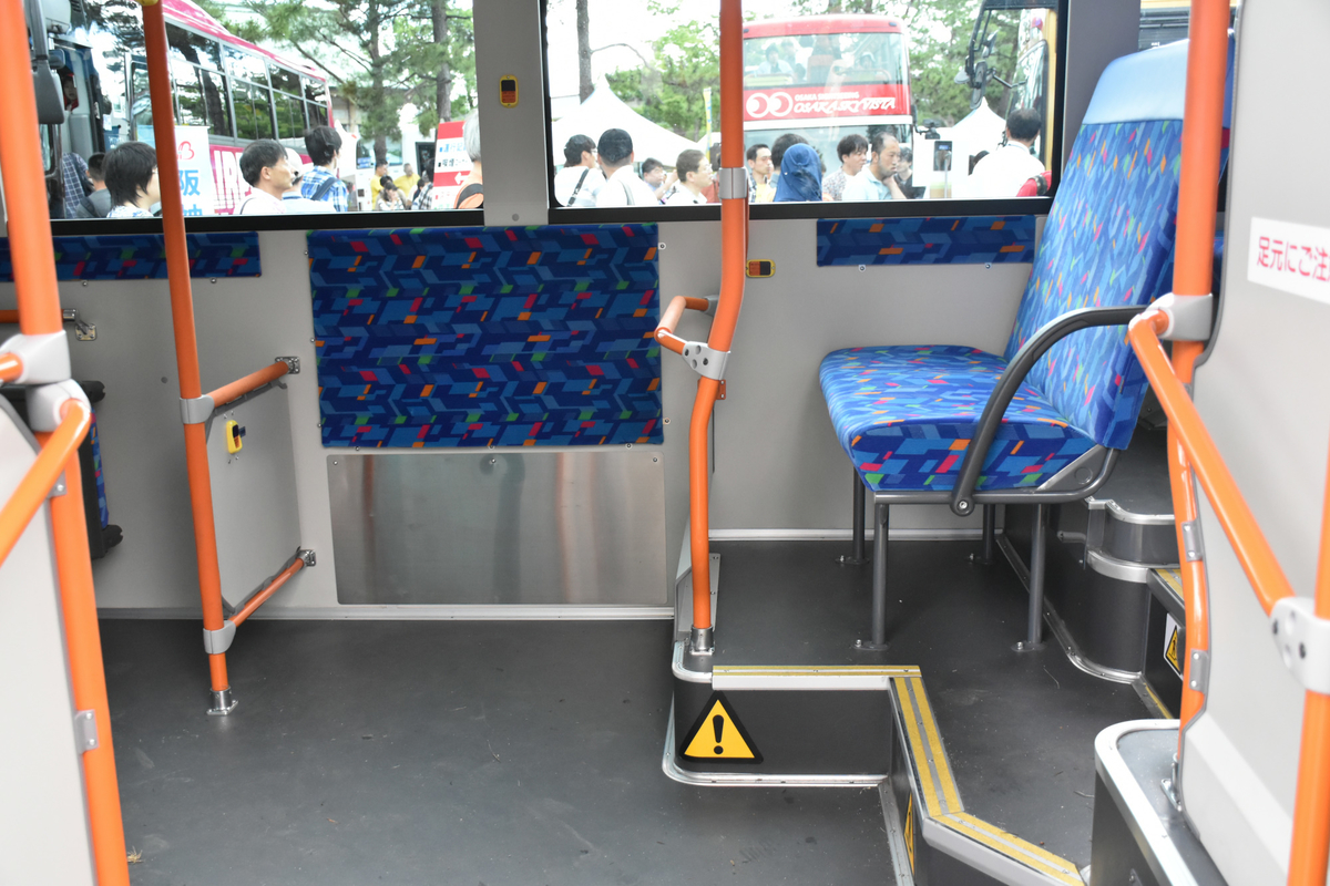 路線バスの座席　椅子 citybusseats_04-150x150.jpg