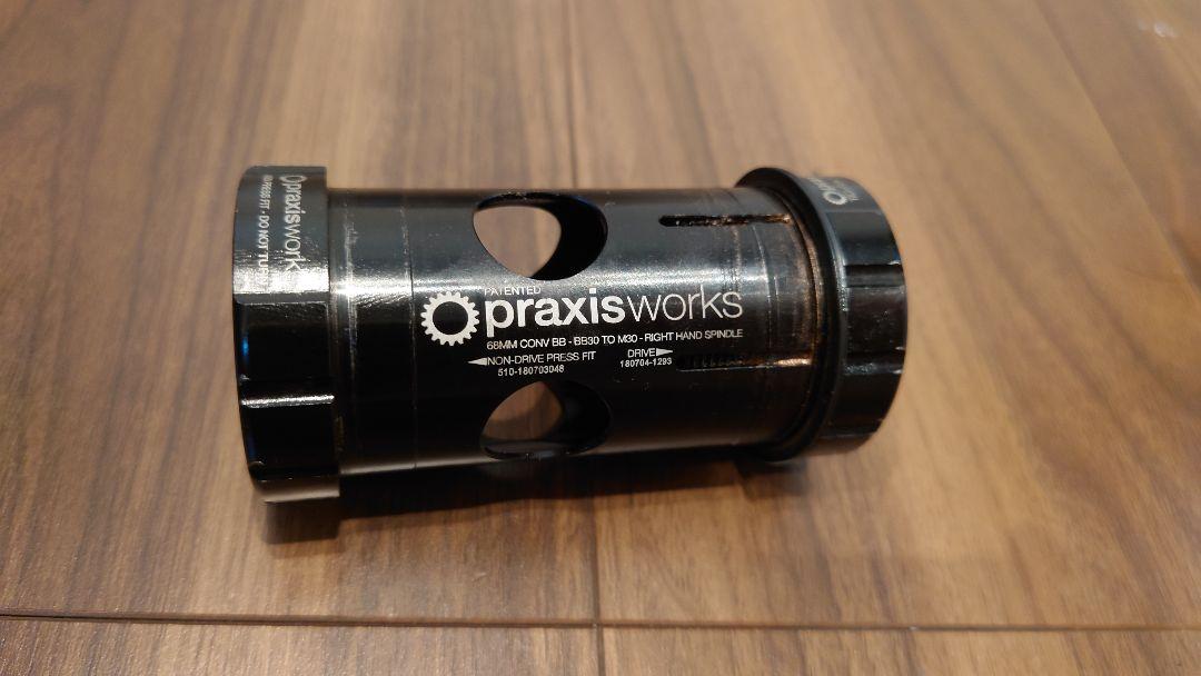 JIS 68mm BBのフレームに、PRAXISWORKSのZAYANTE (ザヤンテ