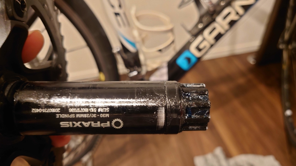 JIS 68mm BBのフレームに、PRAXISWORKSのZAYANTE (ザヤンテ