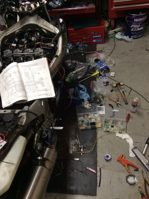ZZR1100 スイッチ配線やり直し - Kado333のブログ