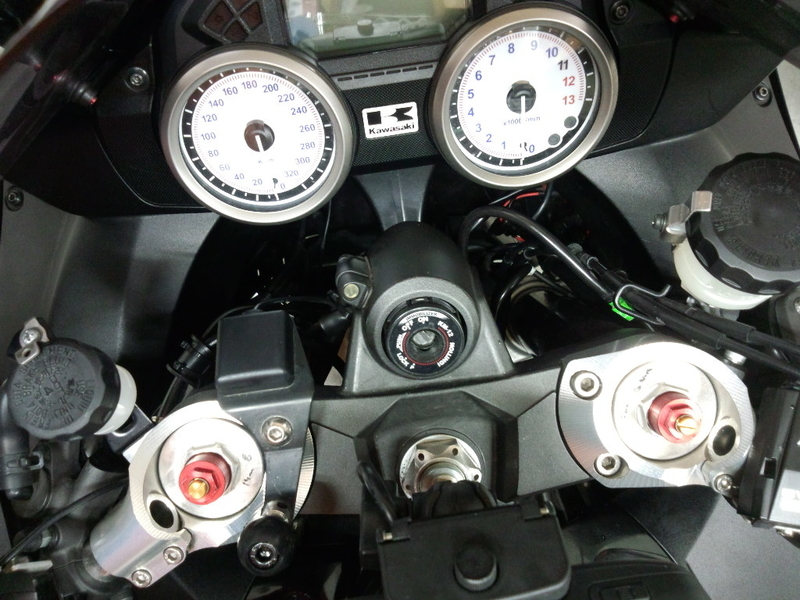 ポーズ カワサキ ZZR1400/ZX-14 ブレーキホース・クラッチホース