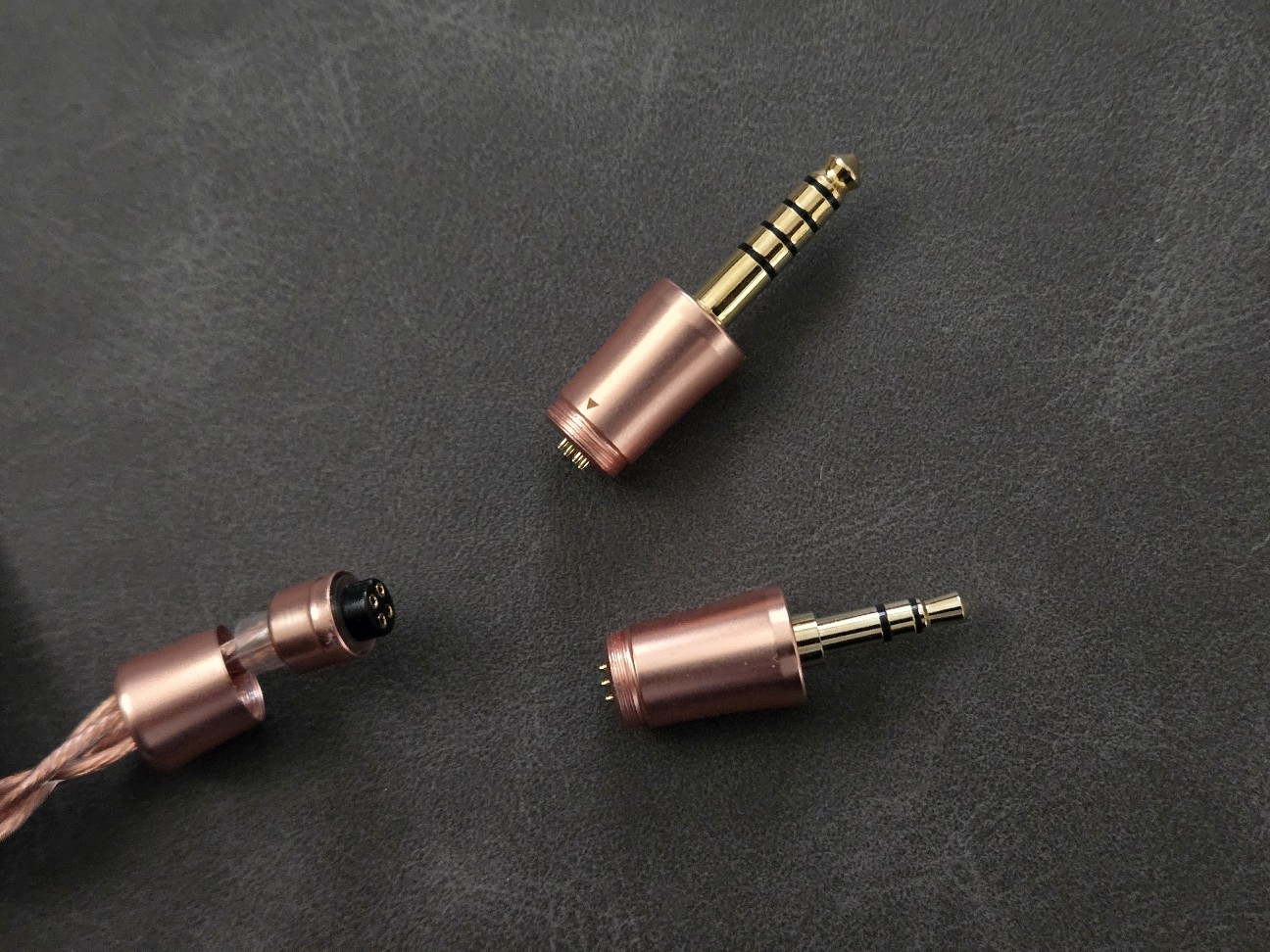 aune audio AC55 レビュー︰懐かしい耳掛けが現代型に進化したオープン