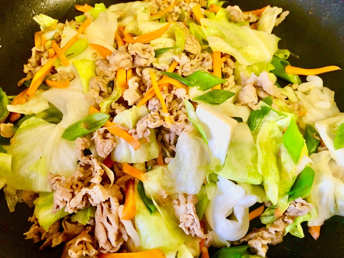 左 具の肉野菜炒め