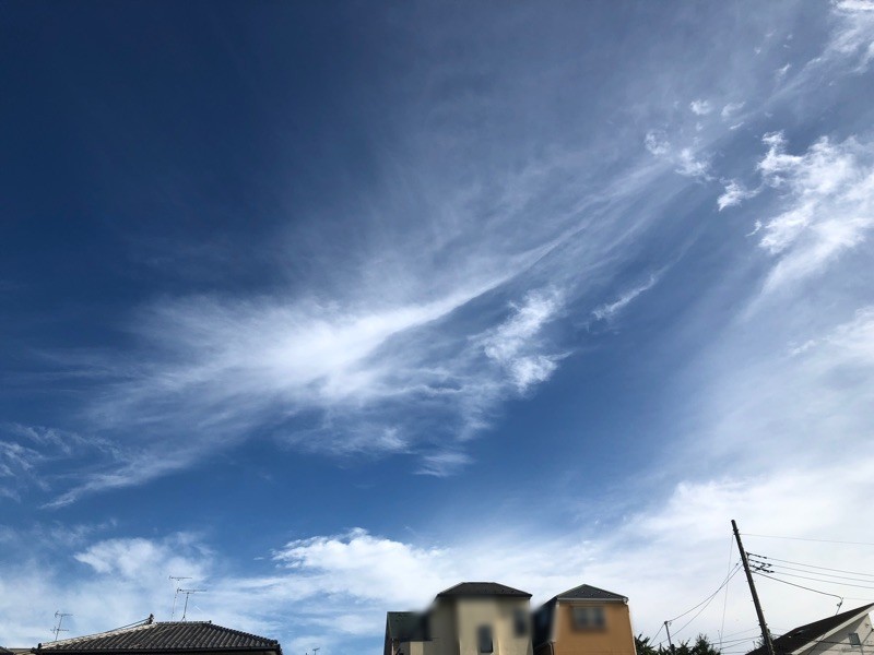 青空の雲を撮った写真