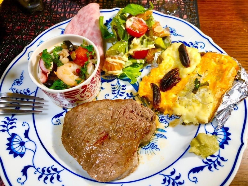 友三角のステーキを撮った写真