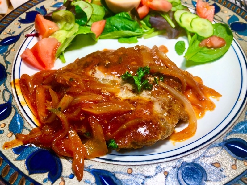 豚牛鶏のミックスハンバーグを撮った写真