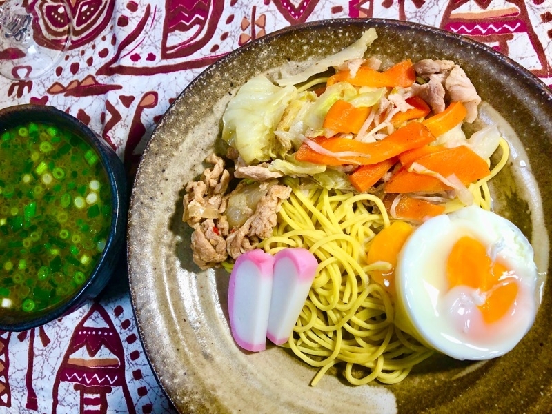 野菜炒めのつけ麺を撮った写真