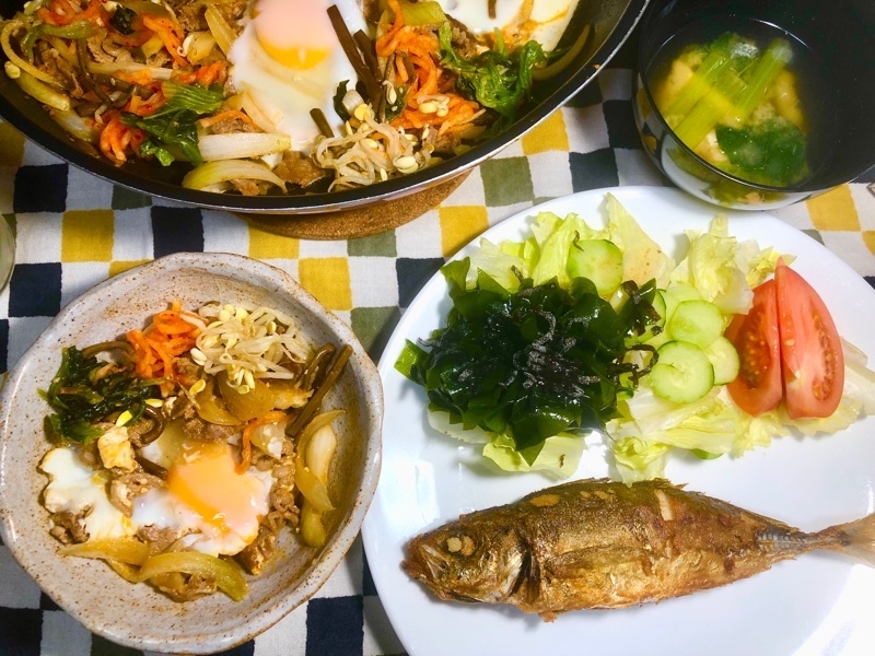 低糖質ビビンバ風とアジのから揚げの夕食を撮った写真