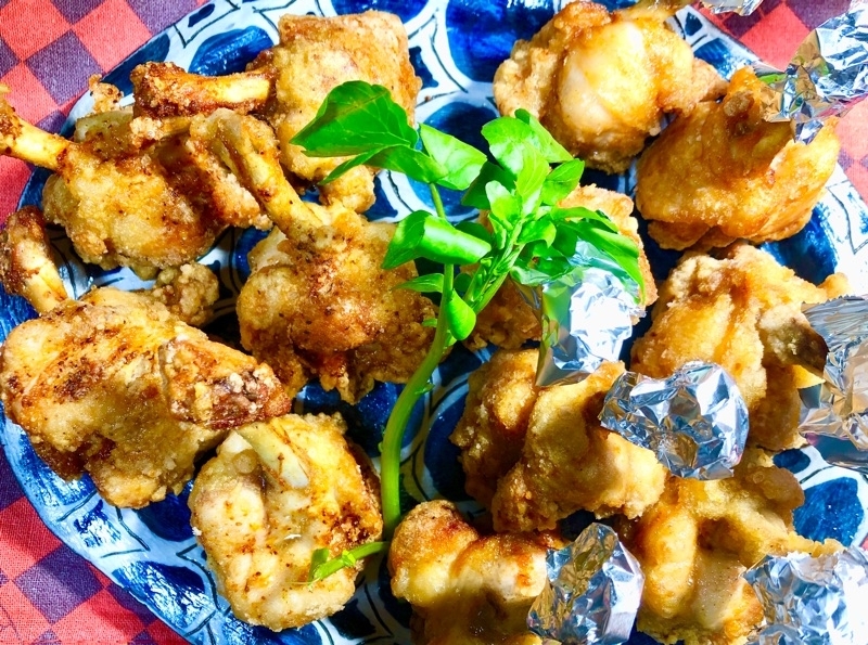 ピリ辛と普通のチューリップから揚げを撮った写真