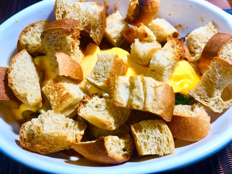 ブランパンの焼きチーズカレーを撮った写真