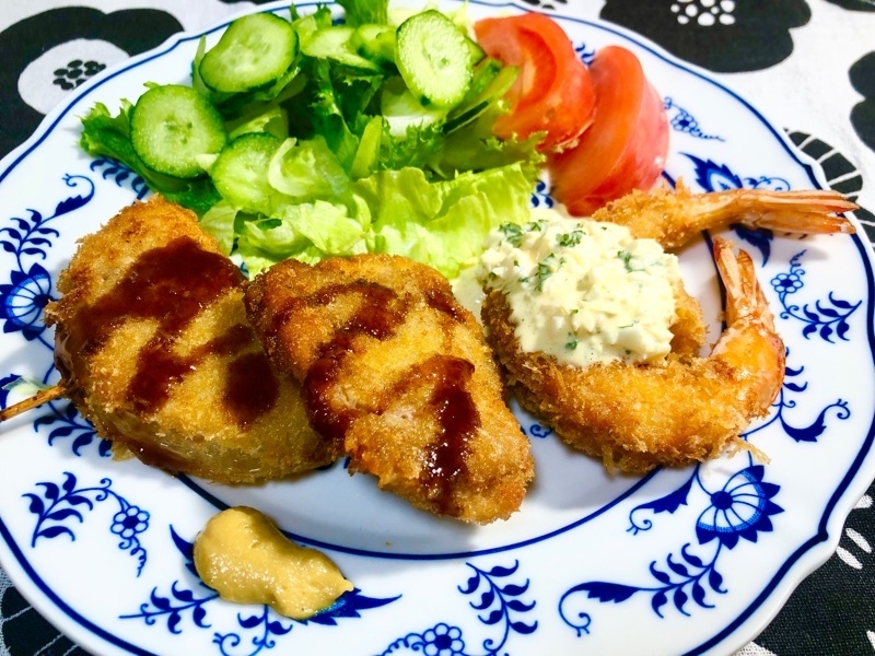 エビフライとタルタルソースを撮った写真