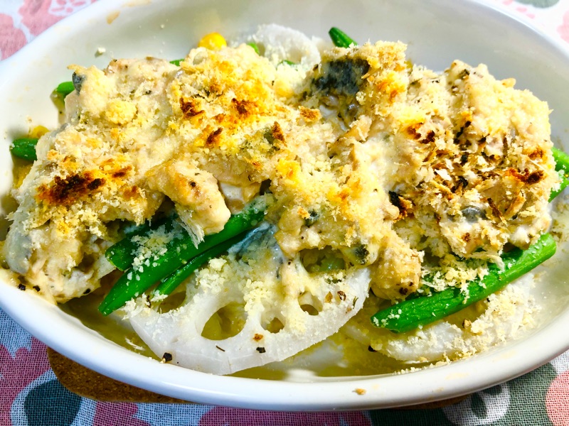 野菜と鮭缶のパン粉焼きを撮った写真