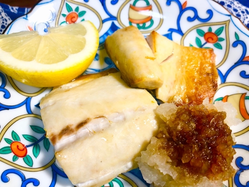焼き塩サバを撮った写真