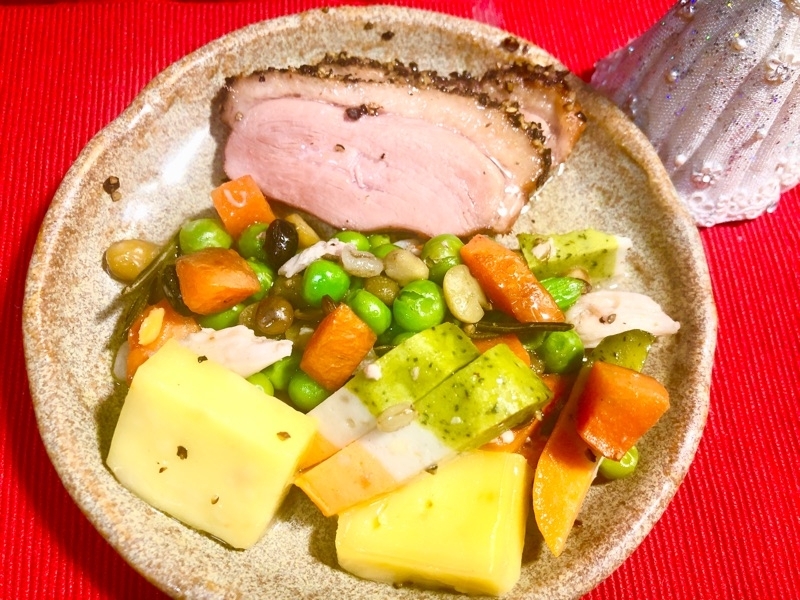 合鴨ローストと豆炒めを撮った写真