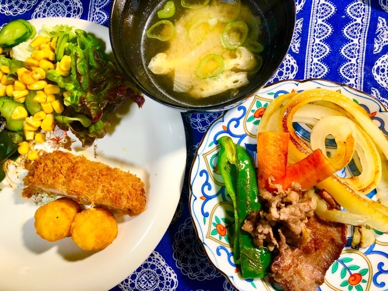 フライパン焼肉を取り分けて撮った写真