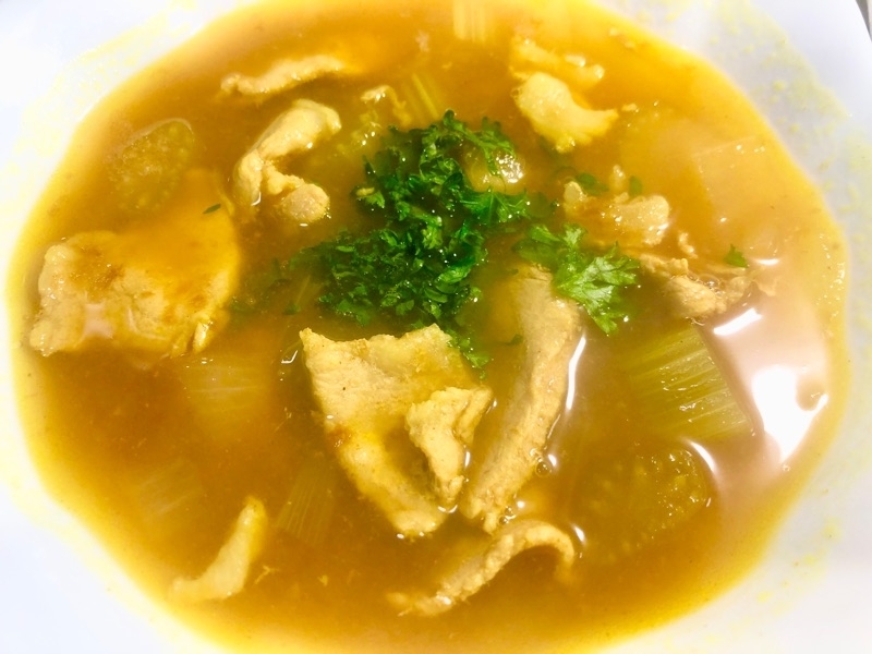 豚肉のカレースープを撮った写真