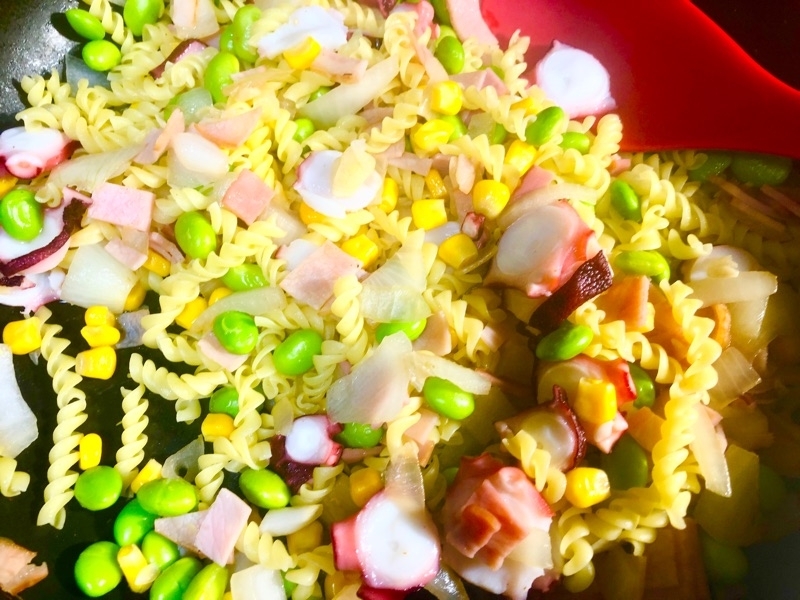 タコと枝豆のパスタを撮った写真