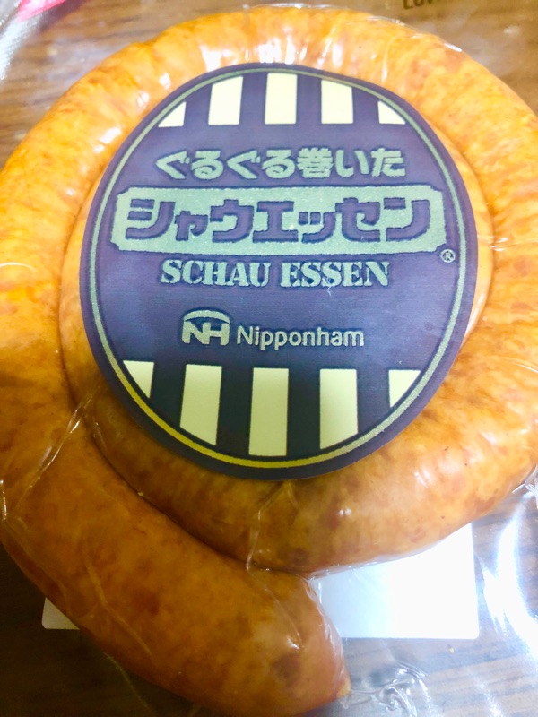 ぐるぐる巻いたシャウエッセンを撮った写真