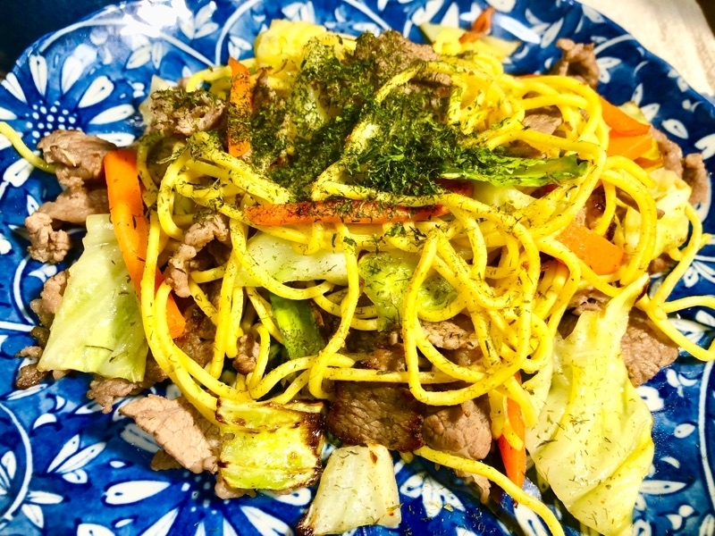 低糖質麺の牛肉焼きそばを撮った写真