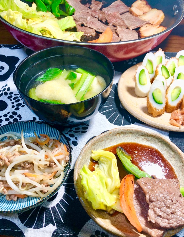 フライパン焼肉の夕食を撮った写真