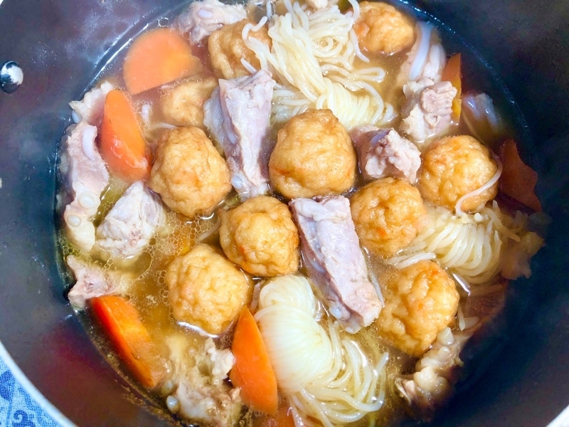 豚軟骨の煮物を撮った写真