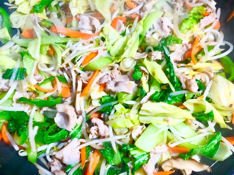 肉野菜炒めを撮った写真