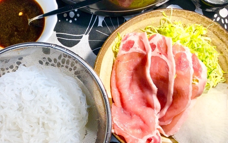 しゃぶしゃぶの具材を撮った写真