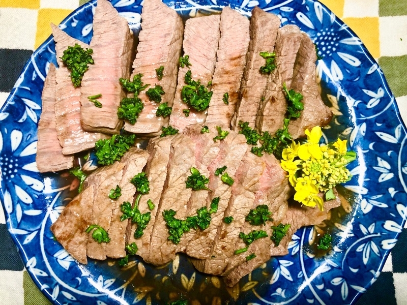 牛ももステーキを撮った写真