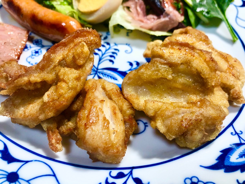 ヤゲン軟骨のカレー風味から揚げを撮った写真