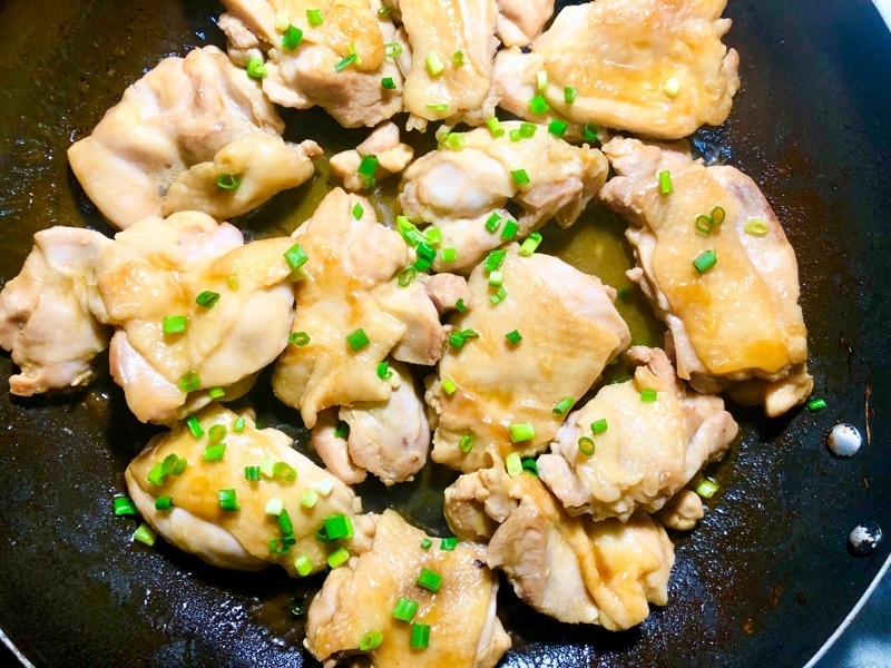 鶏の照り焼きを撮った写真