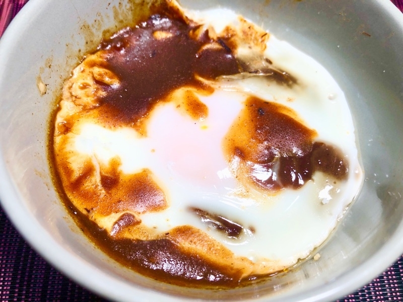 カレー卵のおかずを撮った写真