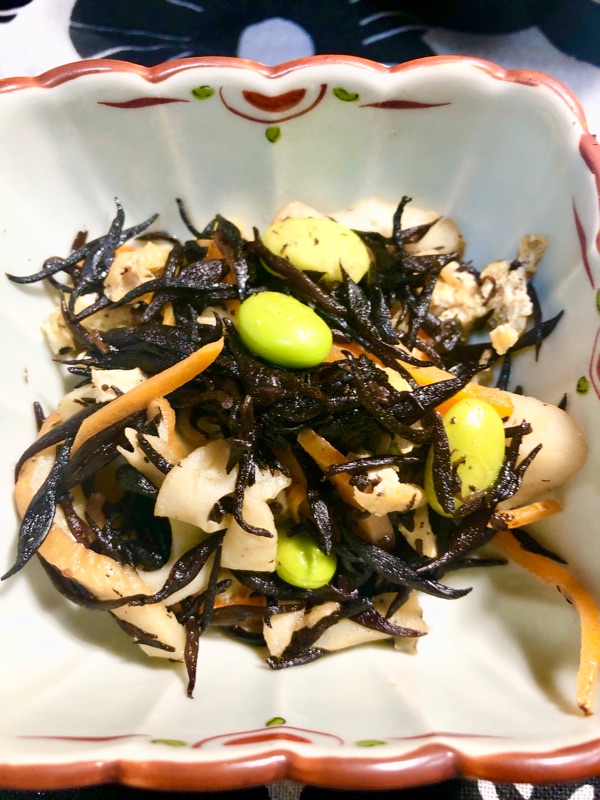 枝豆入りひじきの煮物を撮った写真