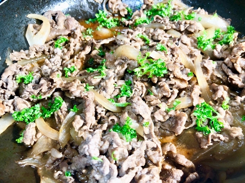 牛肉の赤ワイン炒め煮を撮った写真