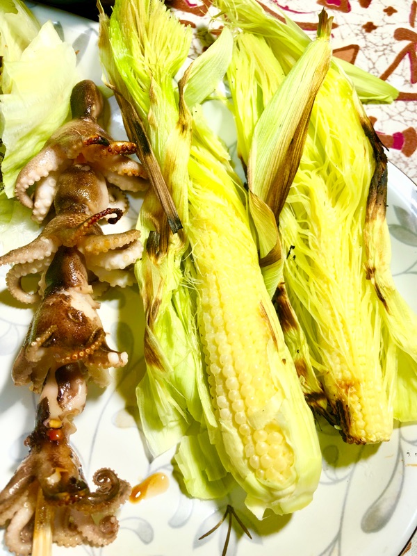 イイダコの低糖質甘辛串焼きと焼きベビーコーンを撮った写真