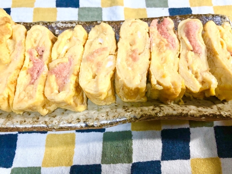 タラコ入り出汁巻き卵を撮った写真