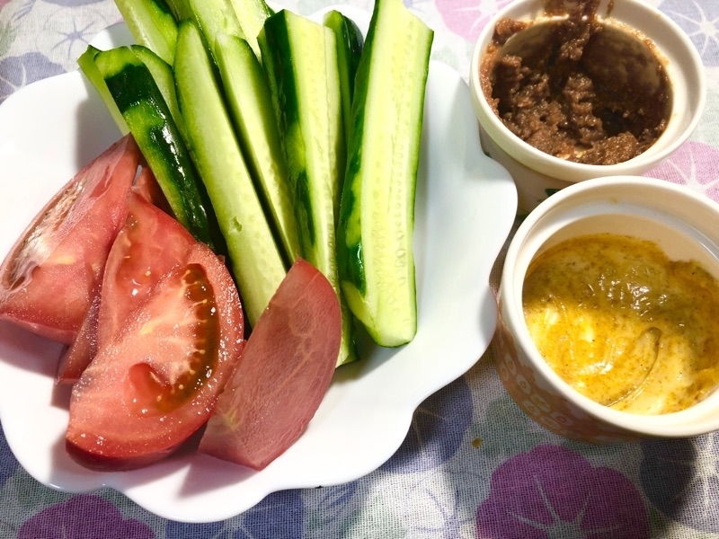 キュウリの味噌ディップを撮った写真
