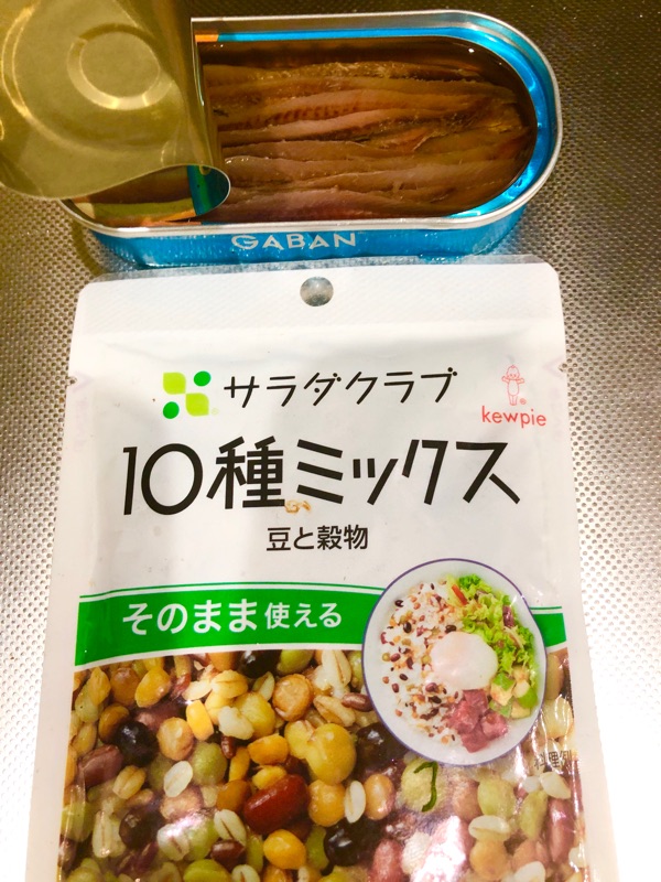 アンチョビと豆を撮った写真
