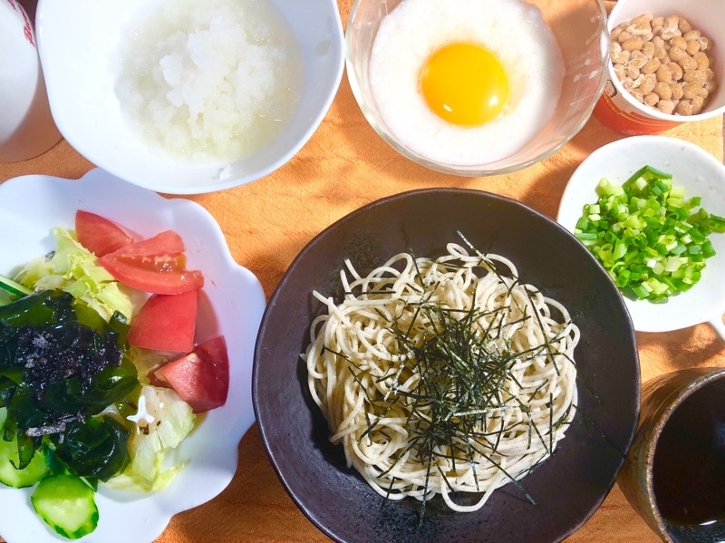 低糖質そばの昼食を撮った写真
