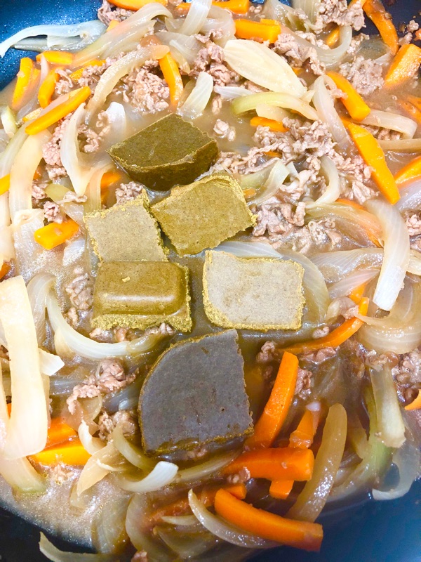 カレールーを入れて撮った写真