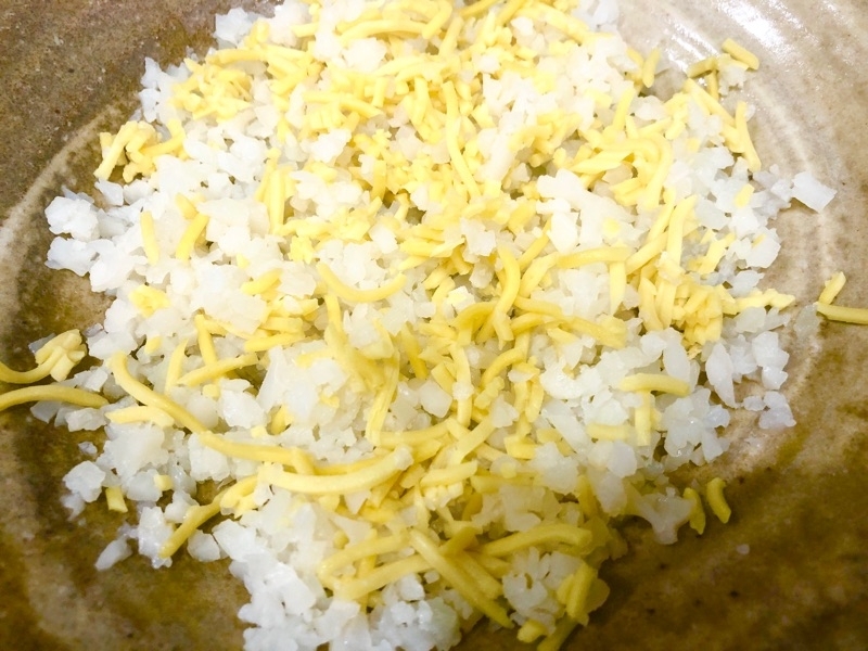 カリフラと刻み低糖質麺を撮った写真