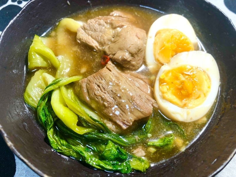 豚肉煮込みを撮った写真