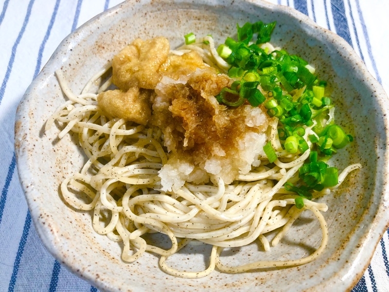 低糖質麺のぶっかけきつねそばを撮った写真