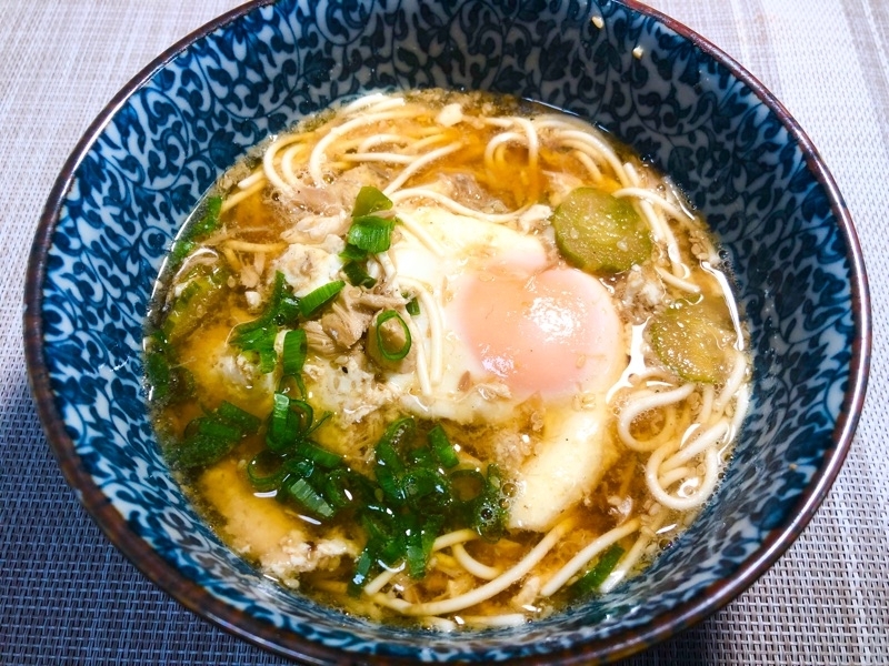 低糖質とうふ麺の温汁を撮った写真