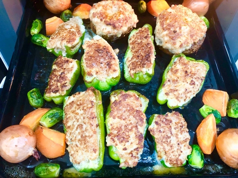 肉詰めと野菜を焼いて撮った写真