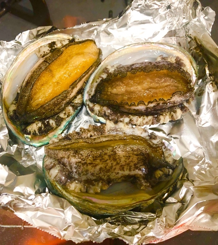 アルミにのせて焼くところを撮った写真