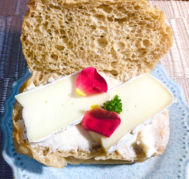 ブランパンのダブルチーズサンドを撮った写真