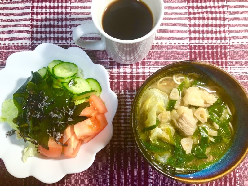 もつ鍋の低糖質〆そうめんの昼食を撮った写真