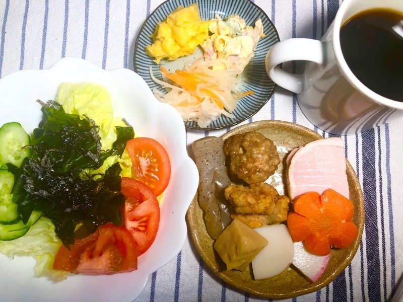 おせちの昼食を撮った写真