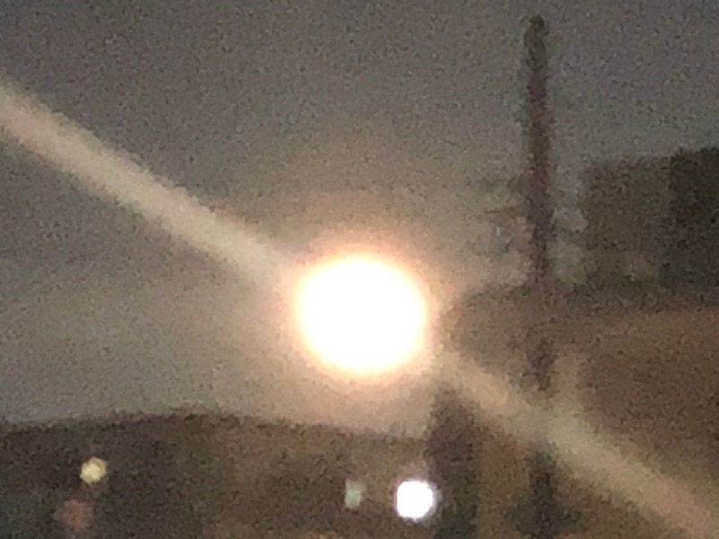 月を撮った写真