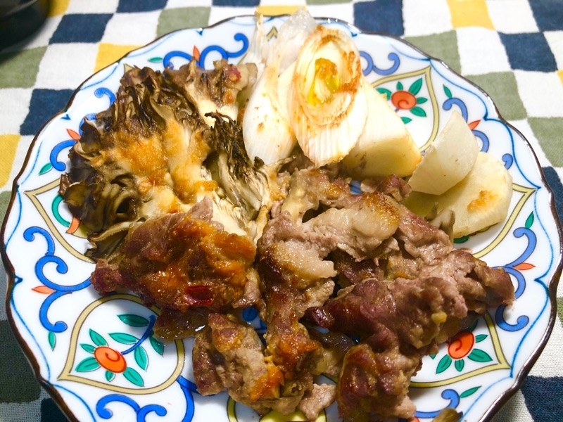 甘辛みそ焼きを取り分けて撮った写真